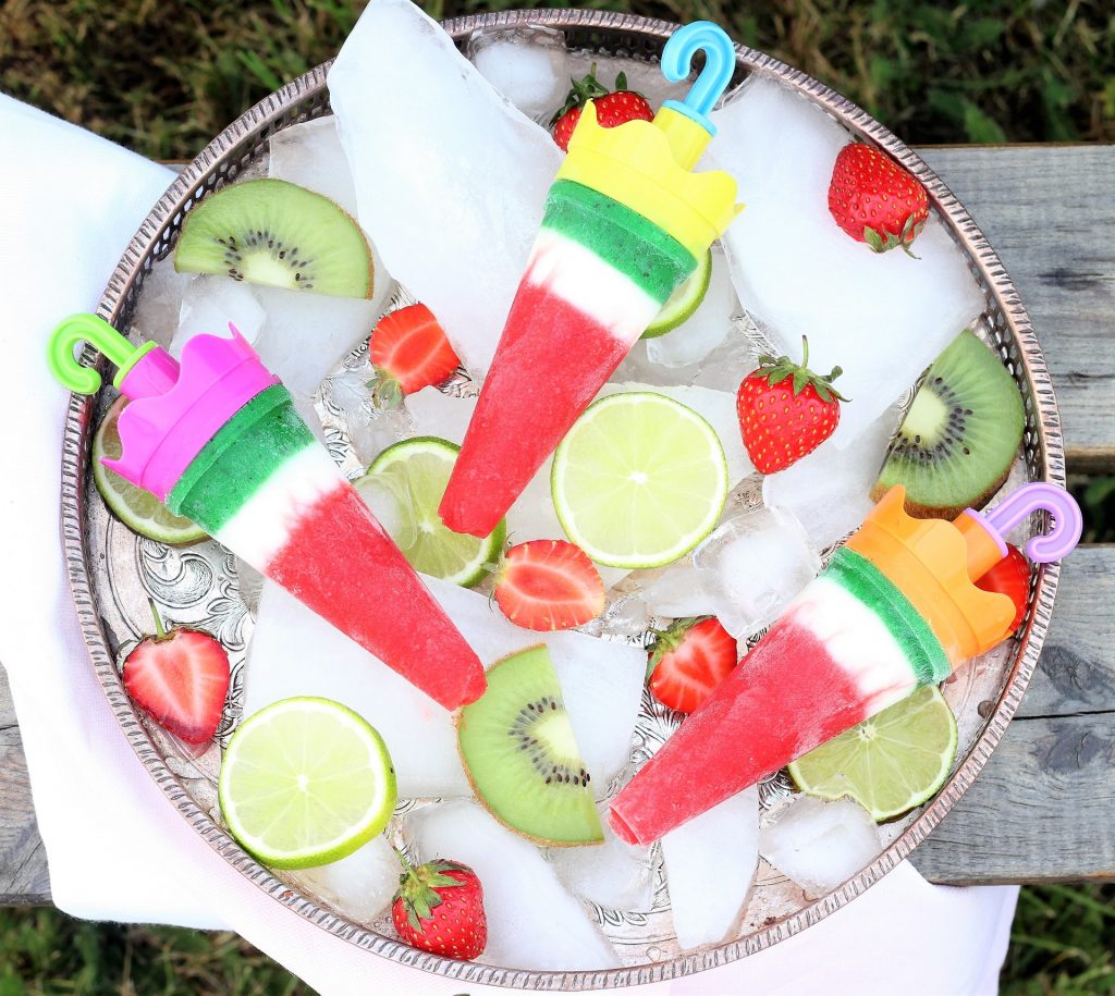 Ice lollies - flatlay